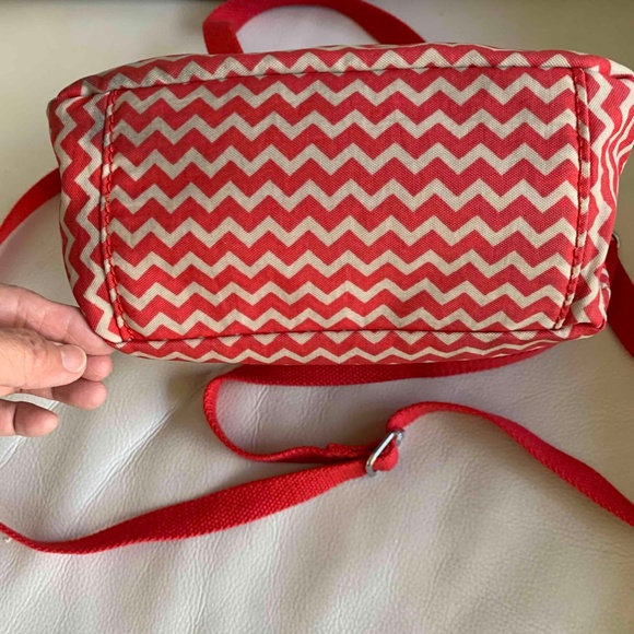 Kipling Red and White Chevron Crossbody Bag - Picture 9 of 14